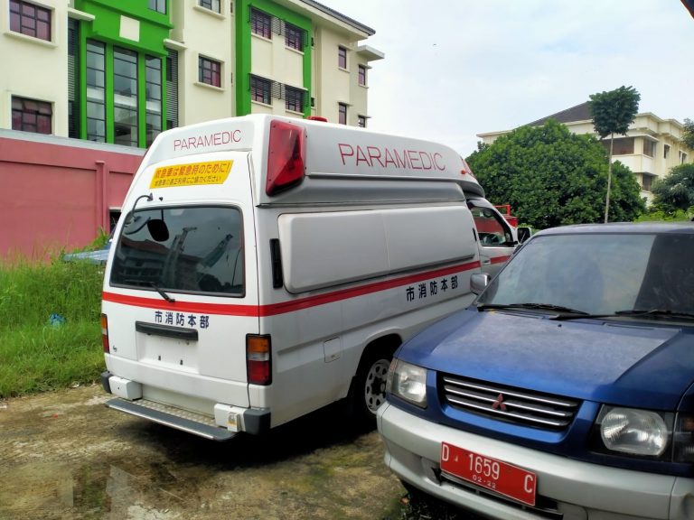 Hibah Kendaraan Pemadam Kebakaran dan Ambulan dari Jepang