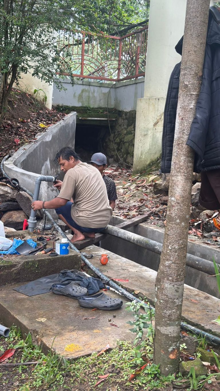 Pengisian Air Kolam Partere UPI